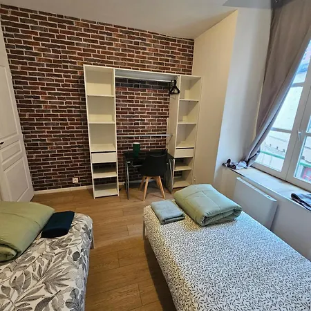 Проживание в семье Dans Centre De 15 Min A Pieds De La Gare